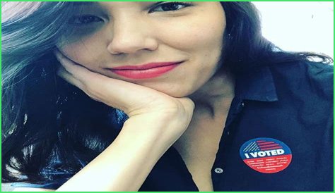 Michaela Conlin Wiki, Biography, Age, Height, Family, Husband, Net Worth